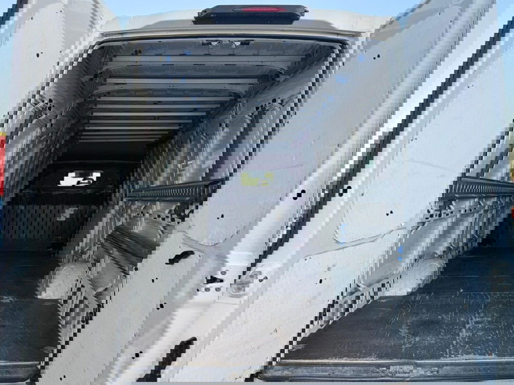 Iveco Daily Furgone usata a Perugia (13)