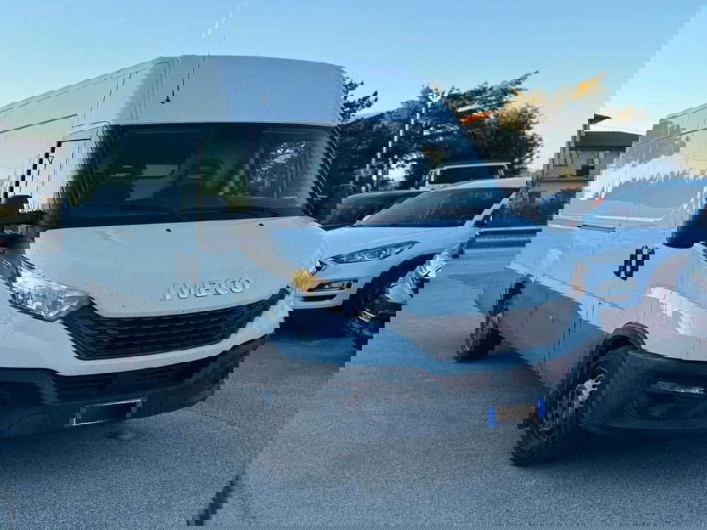 Iveco Daily Furgone usata a Perugia (4)