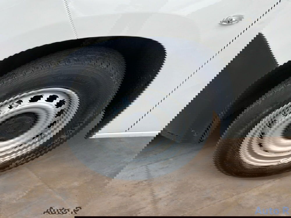 Peugeot Partner Furgone usata a Potenza (15)