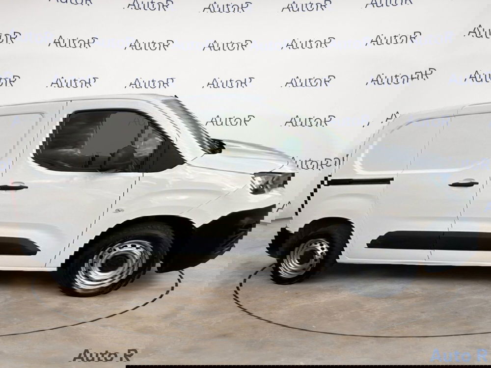 Peugeot Partner Furgone usata a Potenza (4)