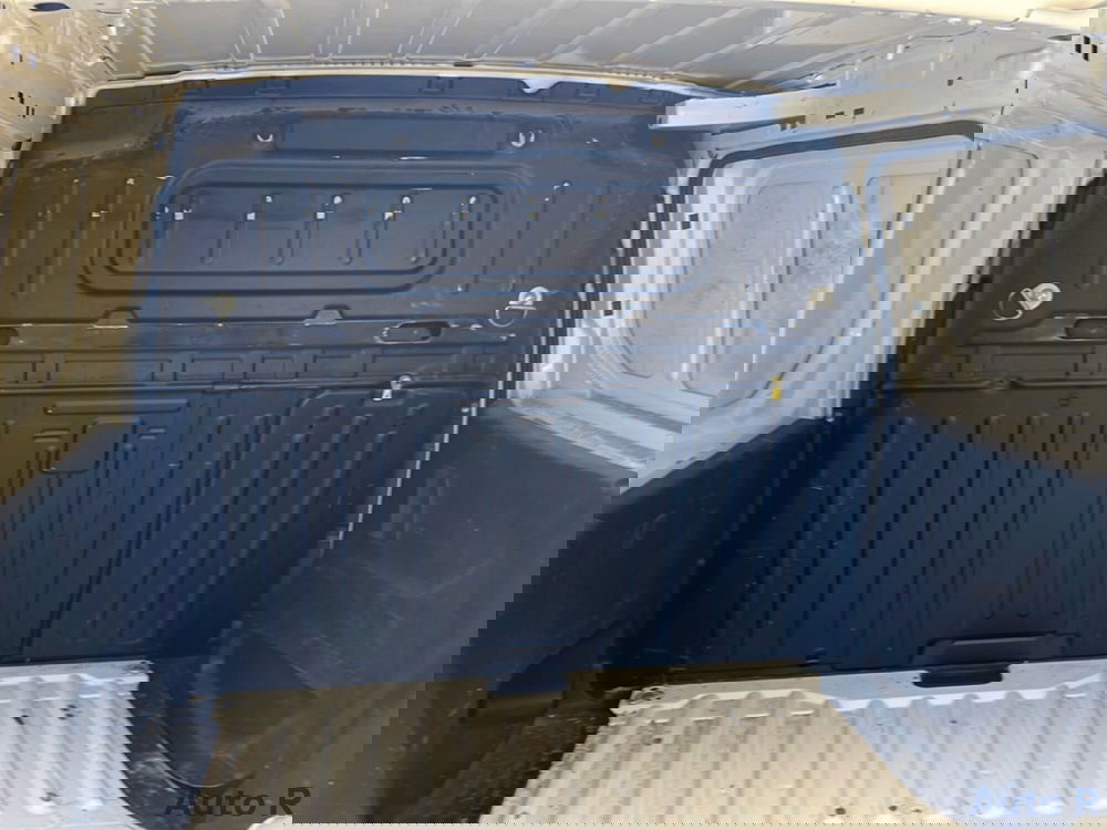 Peugeot Partner Furgone usata a Potenza (7)