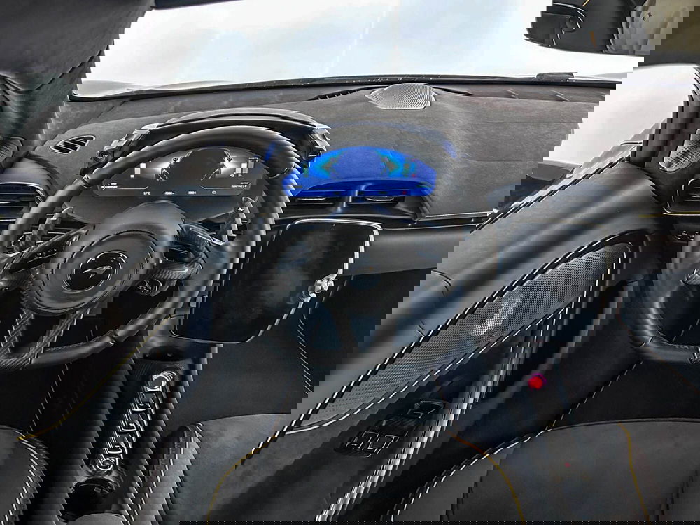 McLaren Artura Coupé usata a Milano (10)