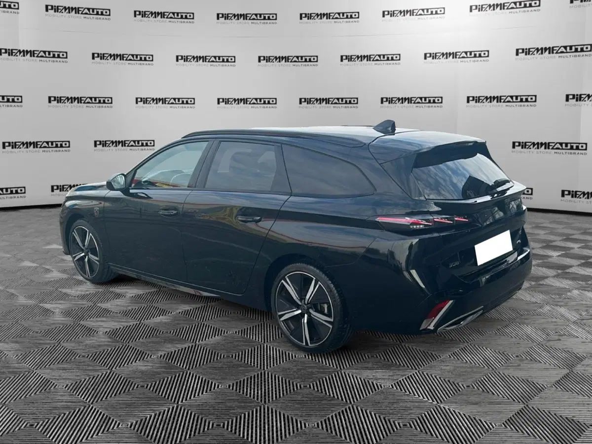Peugeot 308 SW usata a Piacenza (3)