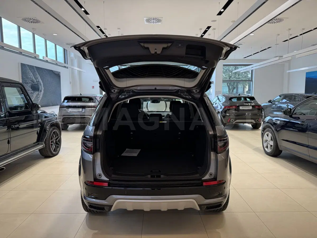 Land Rover Discovery Sport usata a Forlì-Cesena (15)