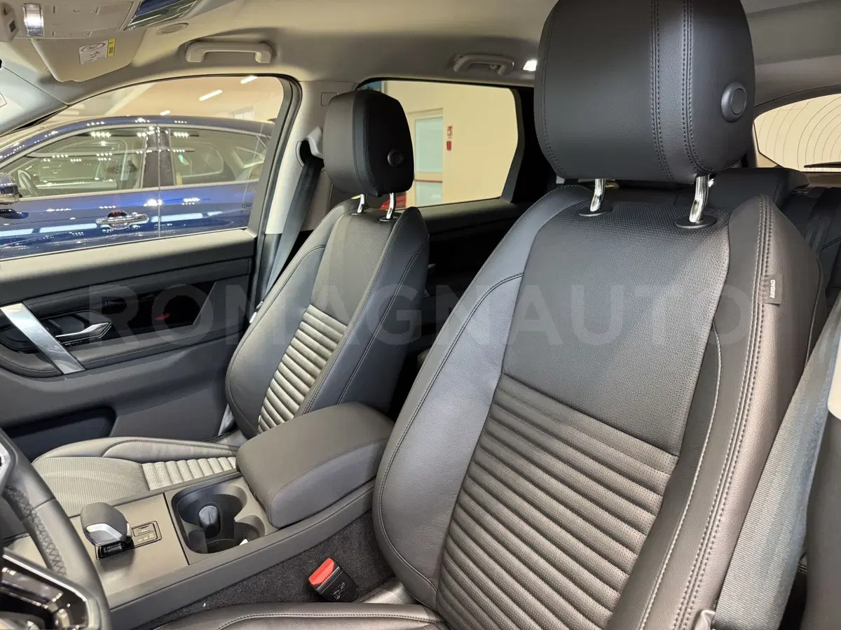 Land Rover Discovery Sport usata a Forlì-Cesena (7)