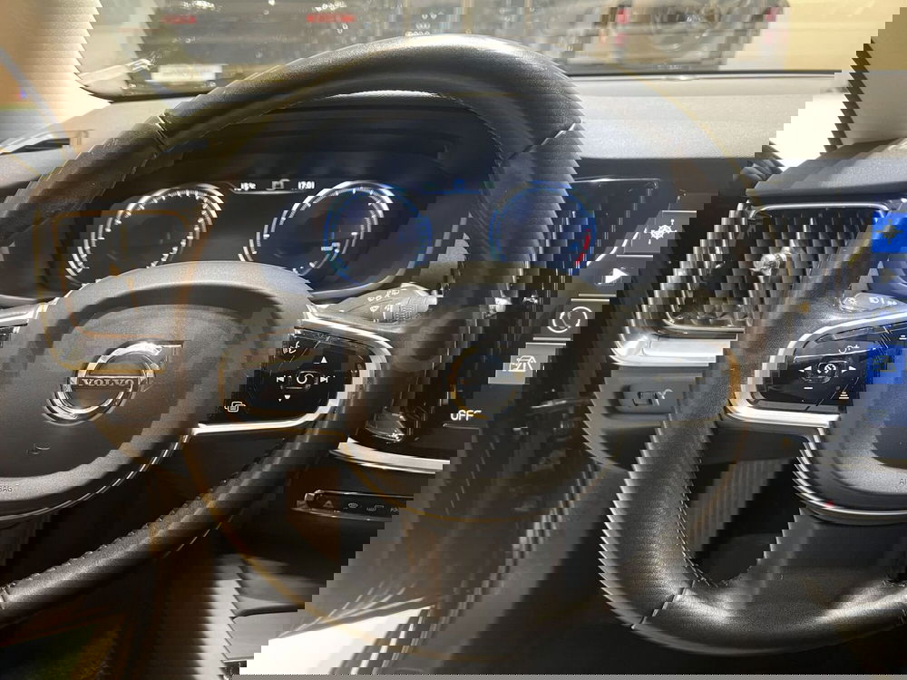 Volvo V60 Cross Country usata a Forlì-Cesena (18)