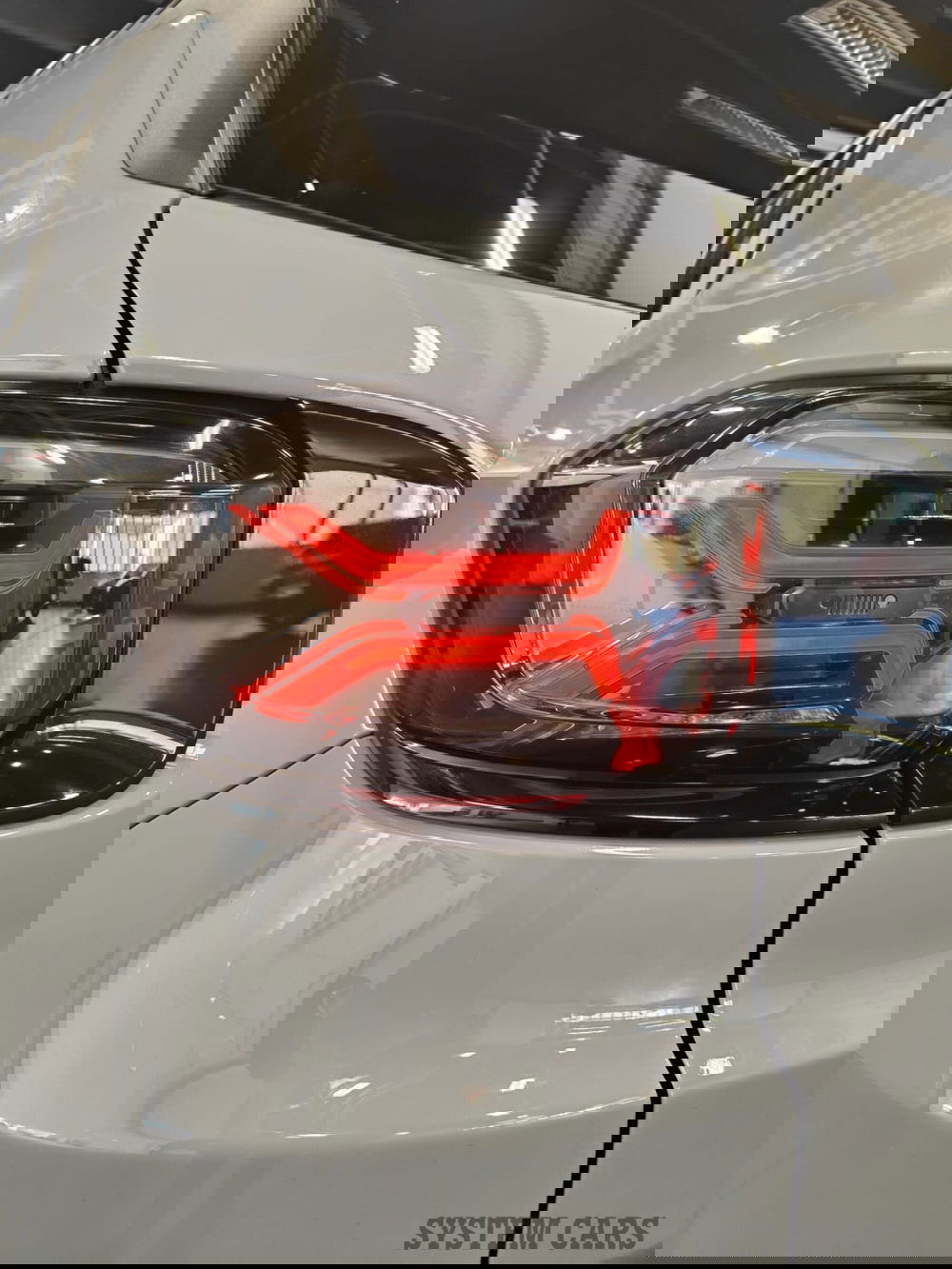 Jeep Avenger nuova a Varese (9)