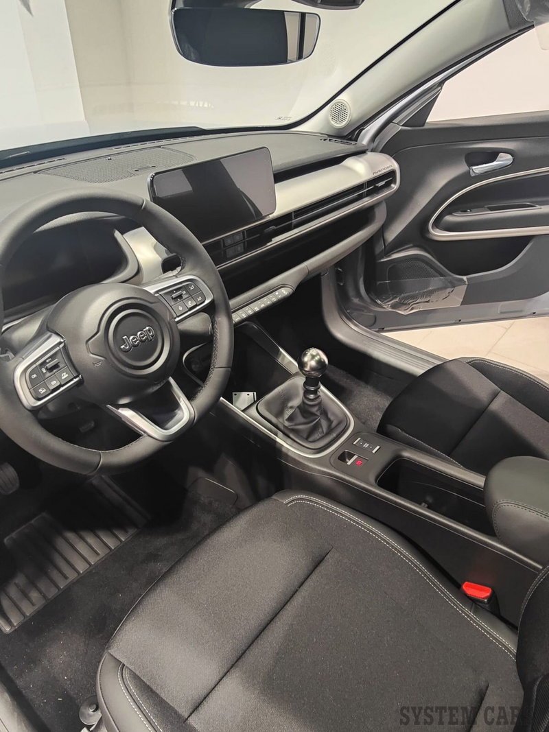 Jeep Avenger nuova a Varese (12)