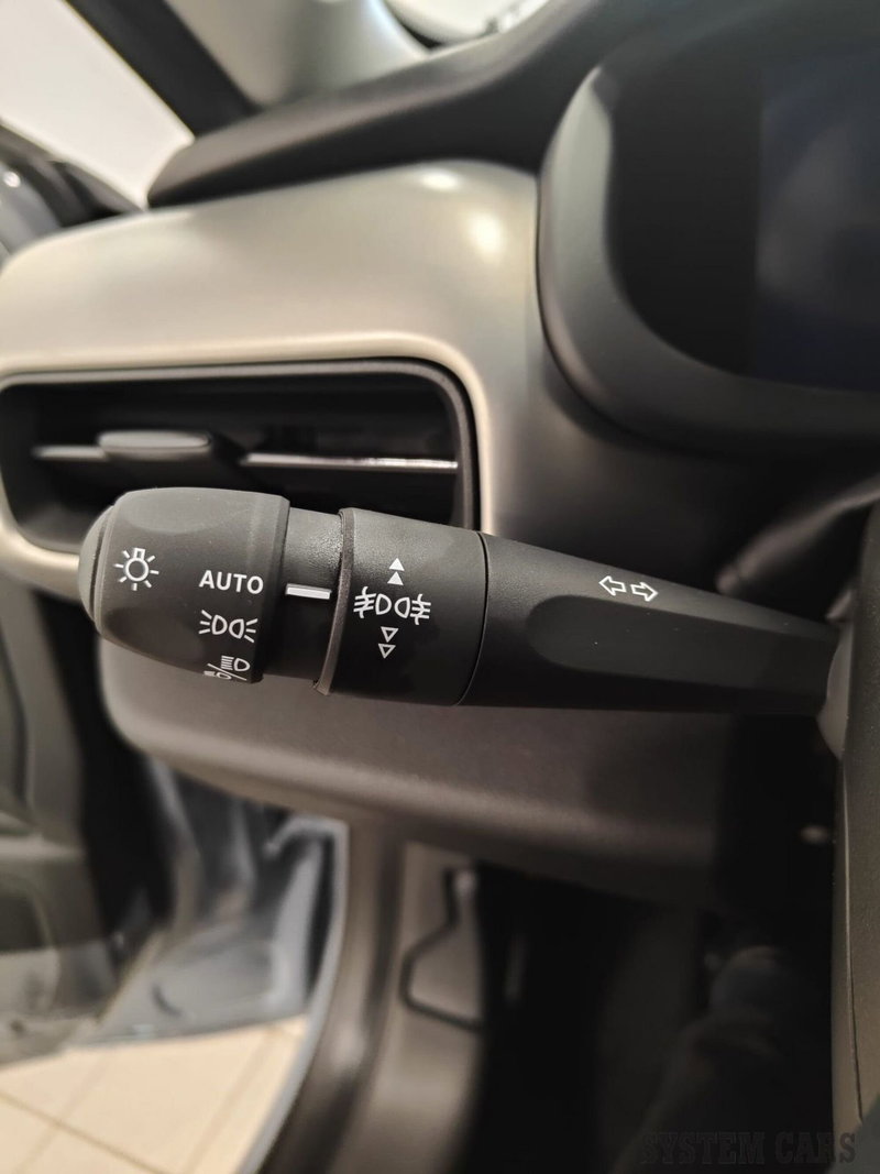 Jeep Avenger nuova a Varese (13)