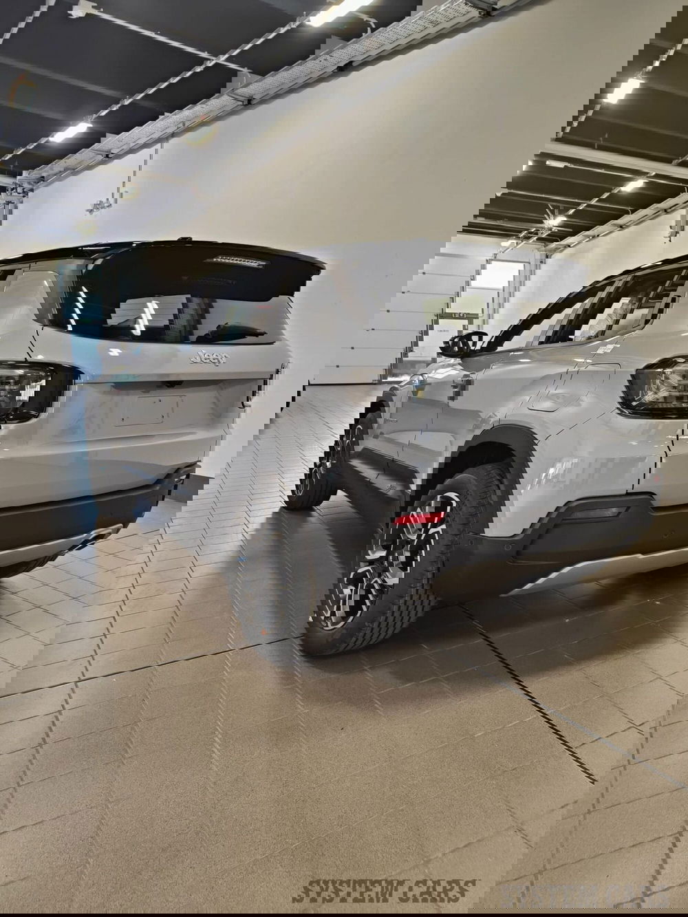 Jeep Avenger nuova a Varese (5)