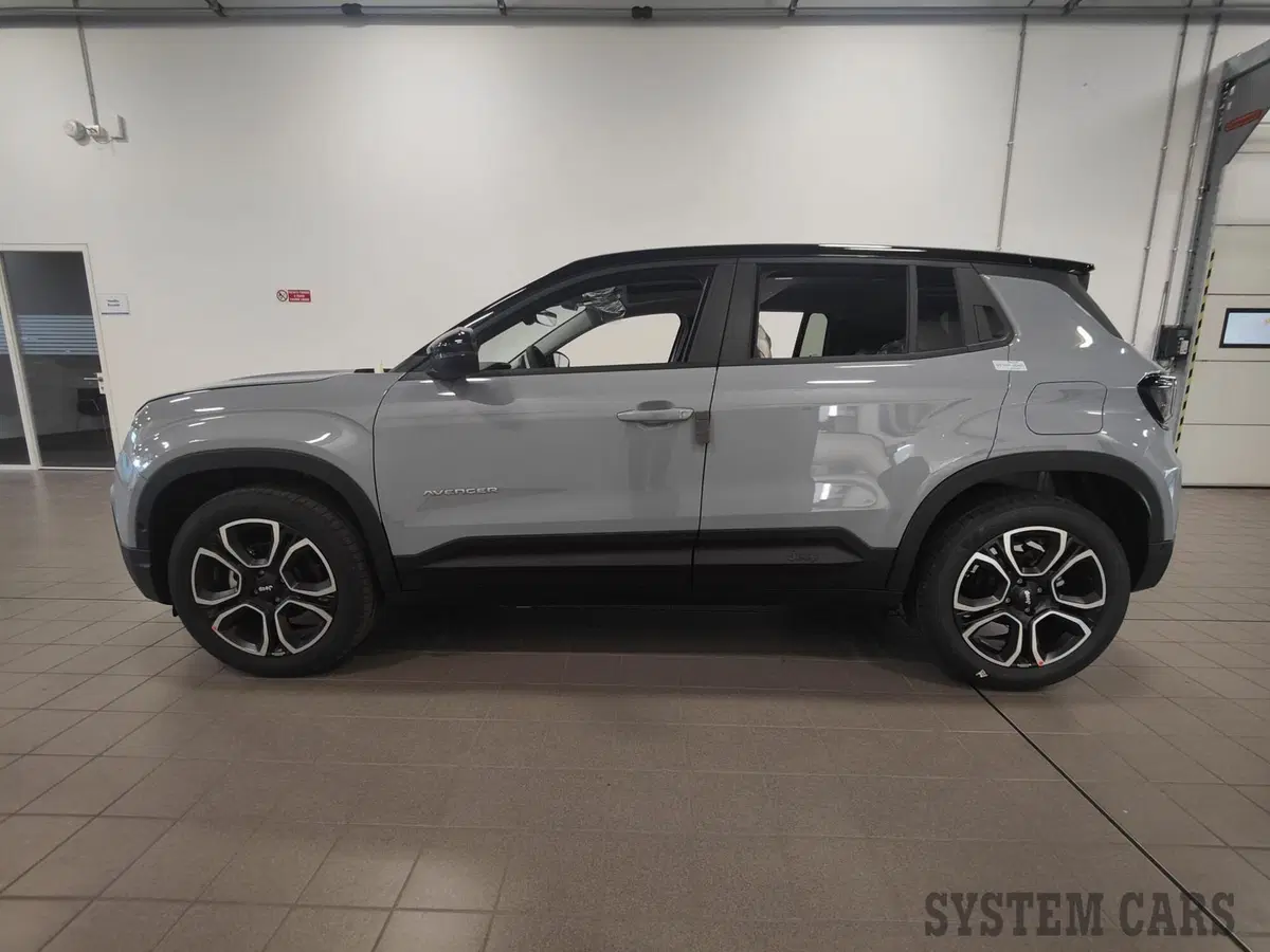 Jeep Avenger nuova a Varese (6)
