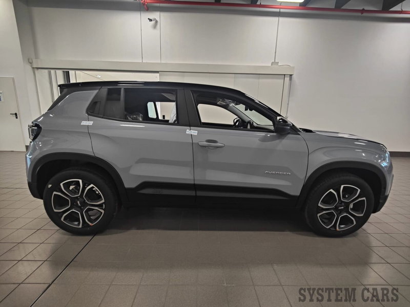 Jeep Avenger nuova a Varese (7)