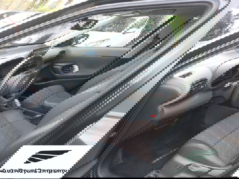 Toyota Yaris Cross usata a Roma (8)