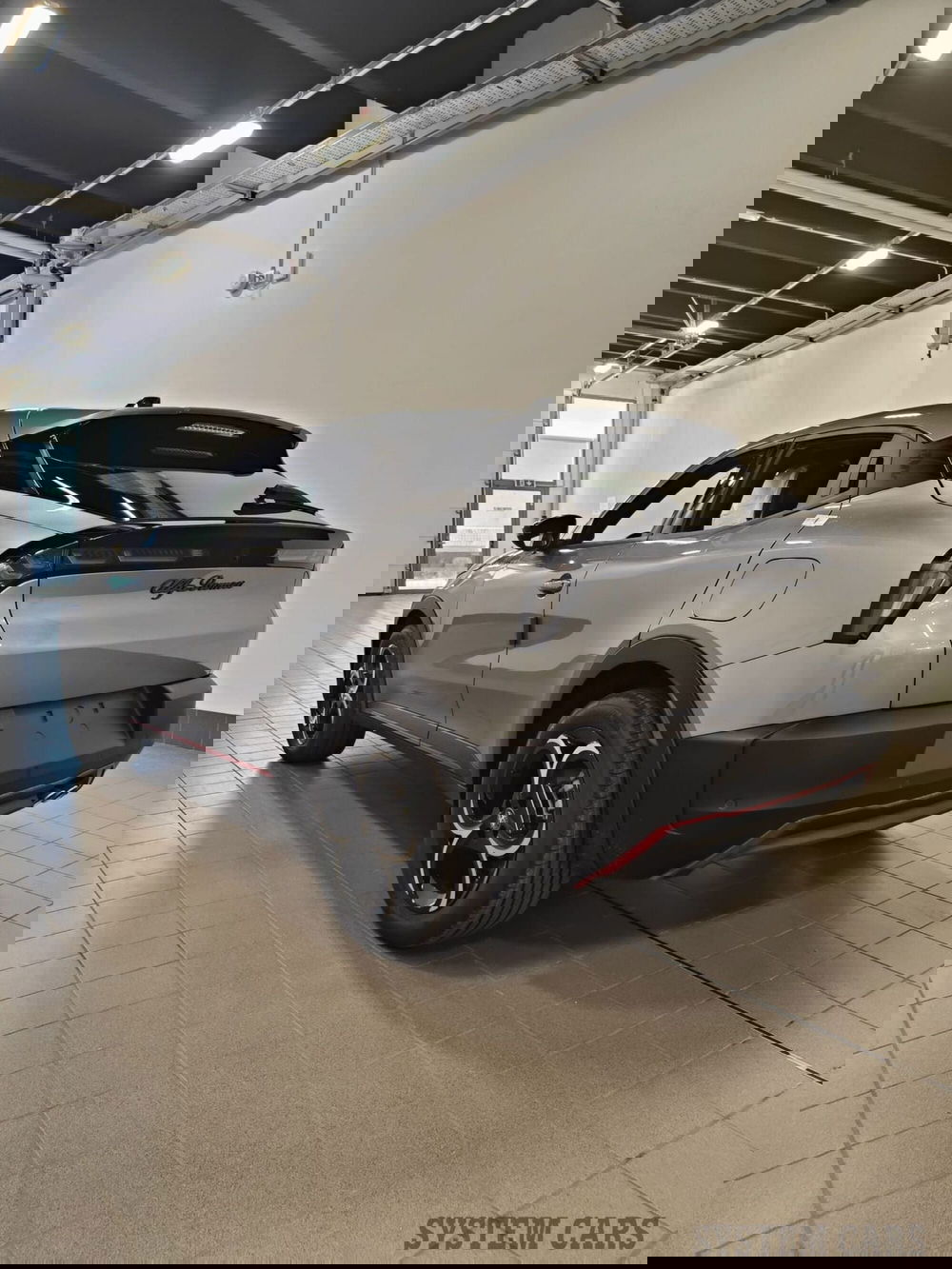 Alfa Romeo Junior nuova a Varese (4)