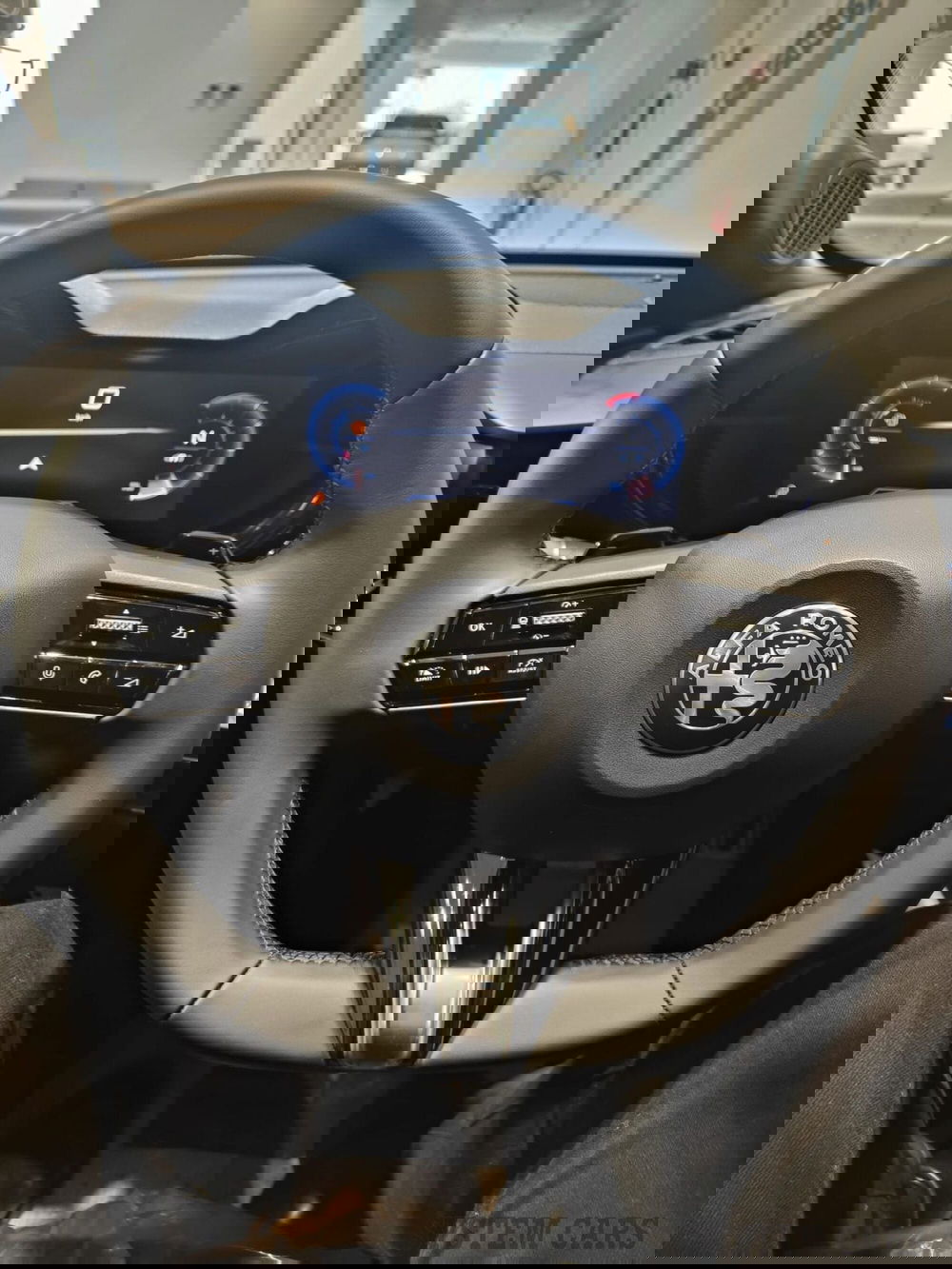 Alfa Romeo Junior nuova a Varese (9)