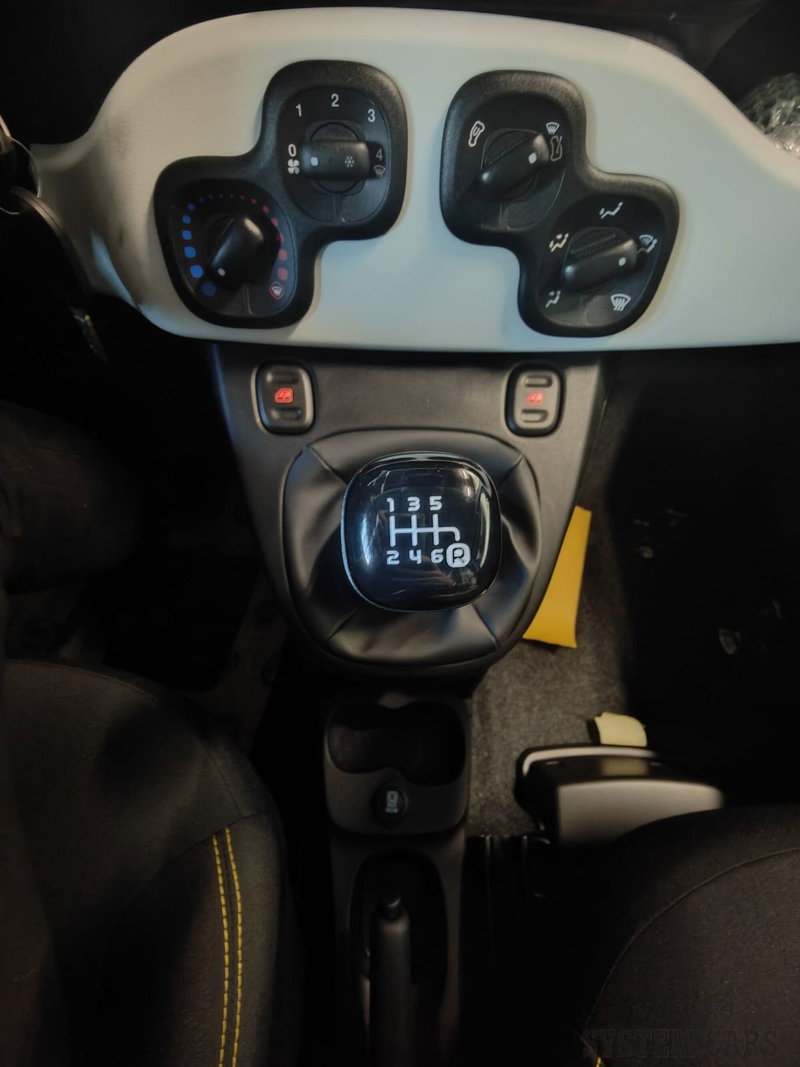 Fiat Panda Cross nuova a Varese (13)