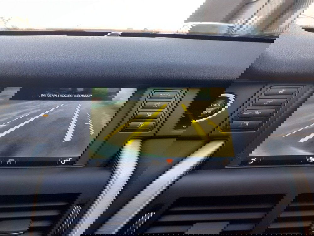 Land Rover Discovery Sport usata a Modena (14)