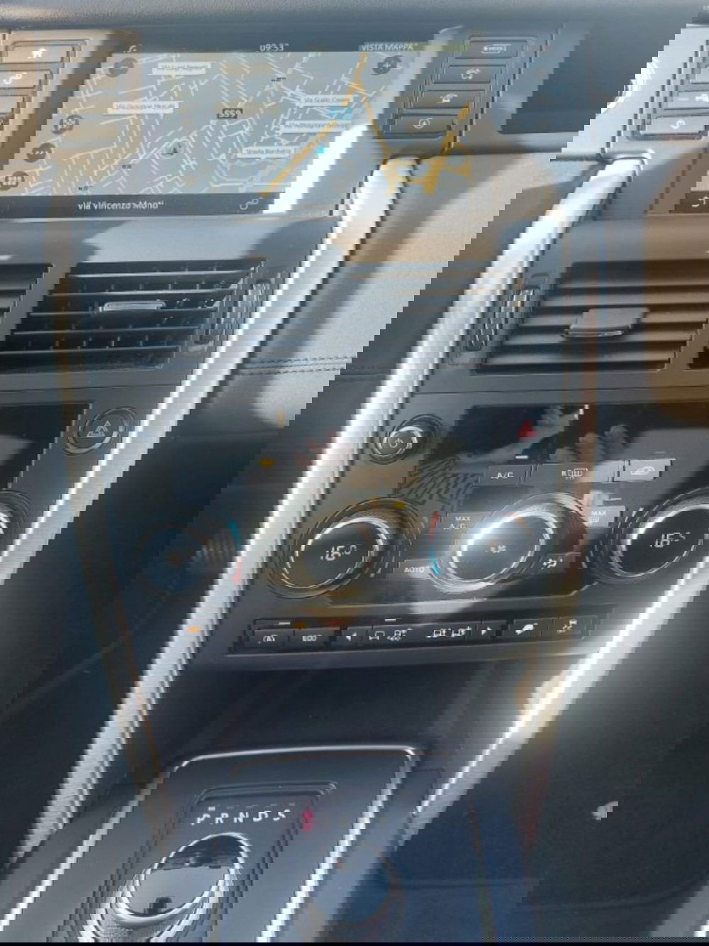 Land Rover Discovery Sport usata a Modena (12)