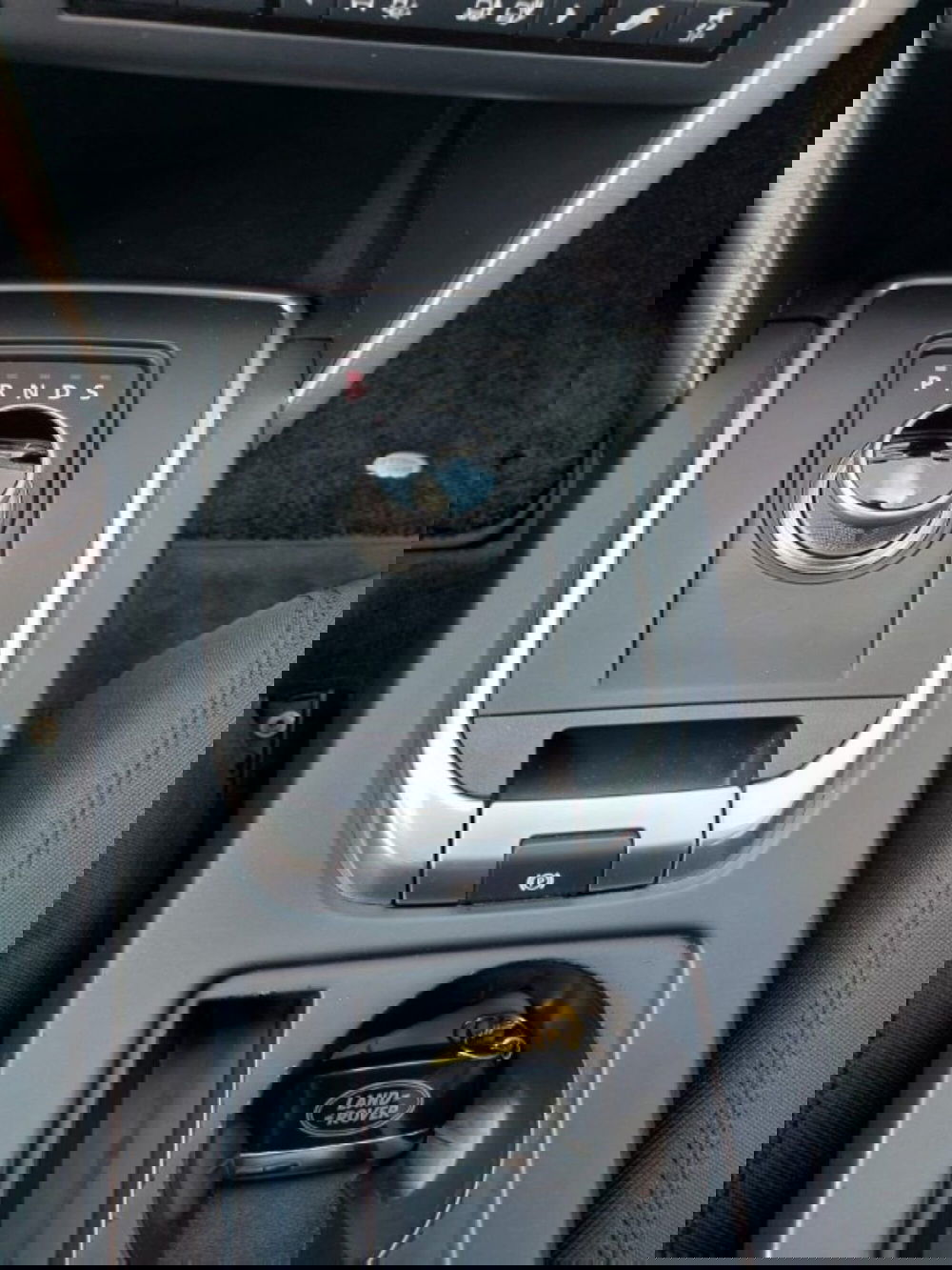 Land Rover Discovery Sport usata a Modena (8)