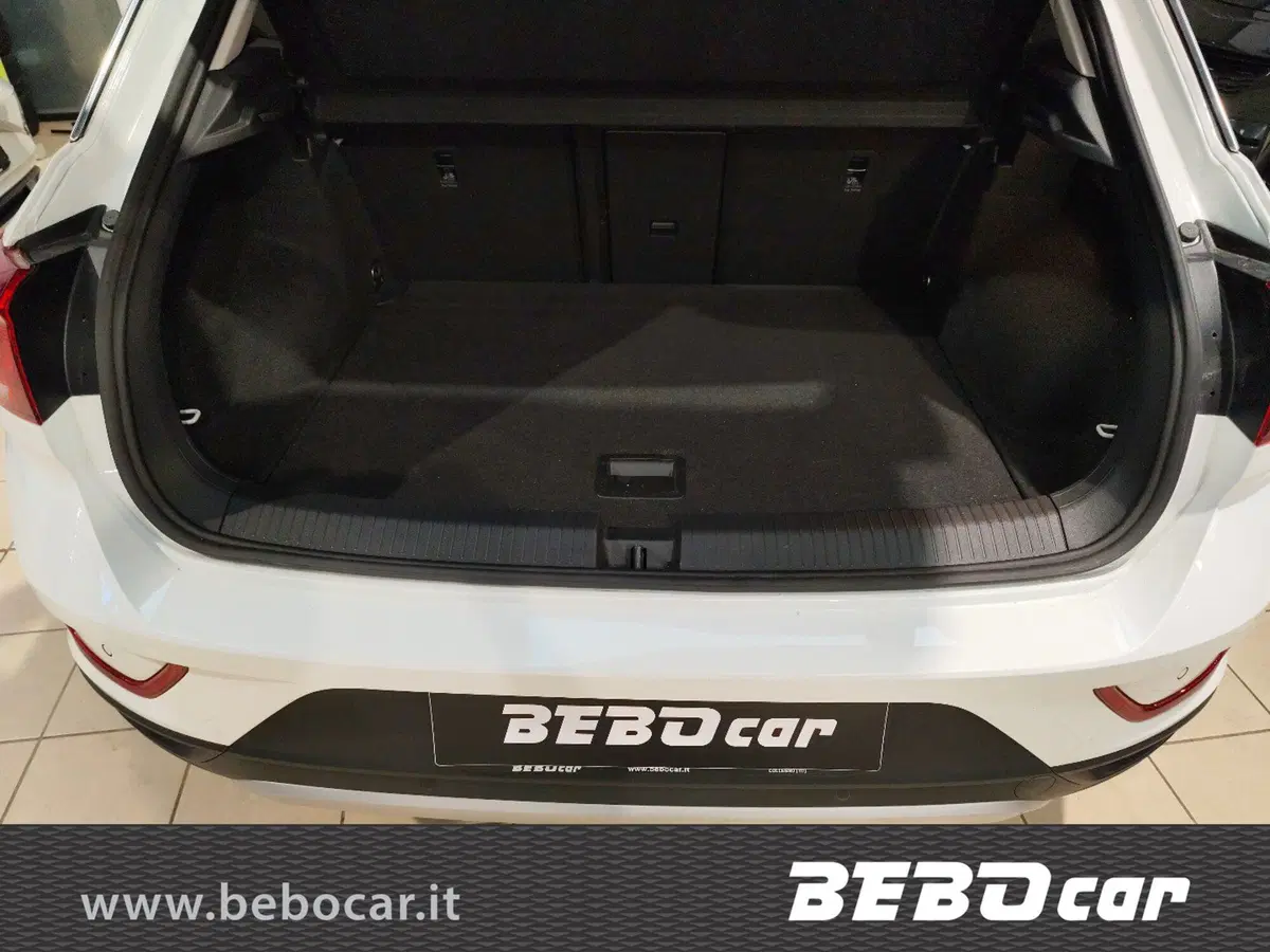 Volkswagen T-Roc usata a Torino (12)