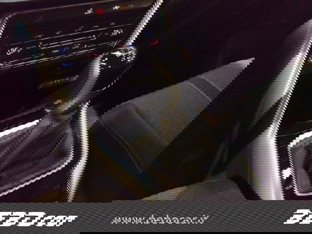 Volkswagen T-Roc usata a Torino (17)