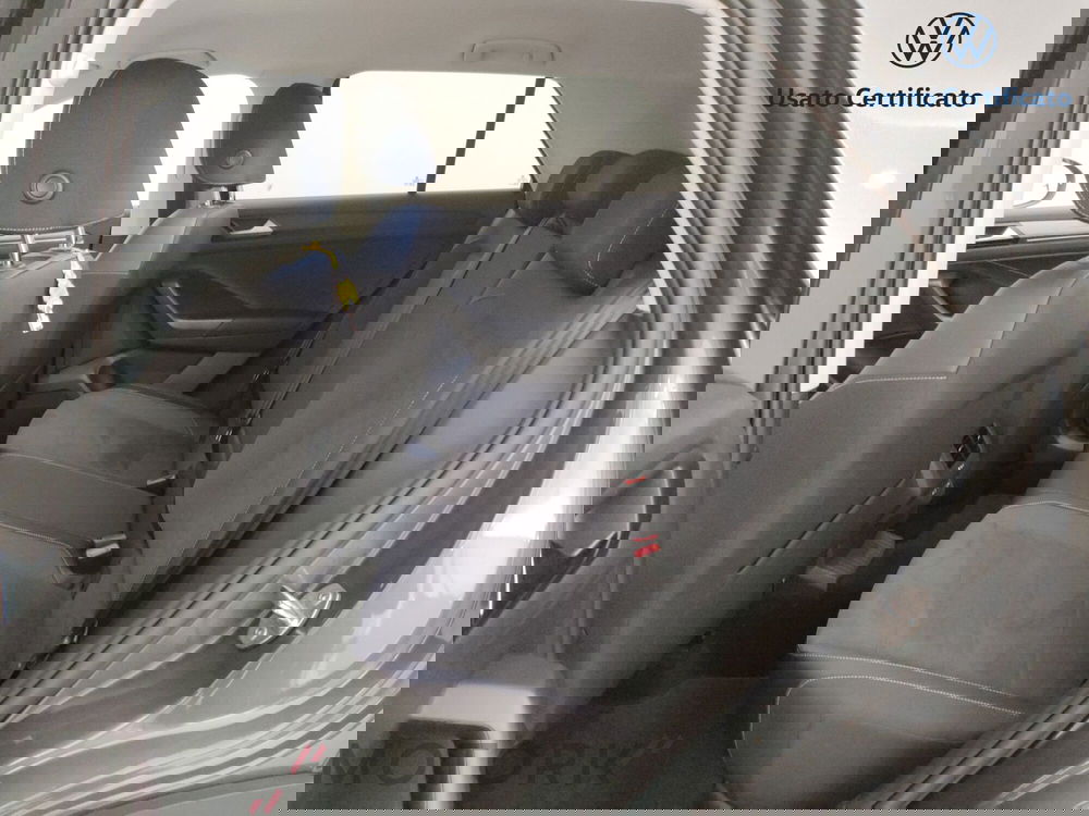 Volkswagen T-Roc usata a Varese (11)