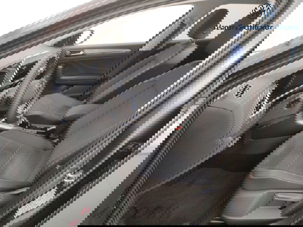 Volkswagen T-Roc usata a Varese (12)