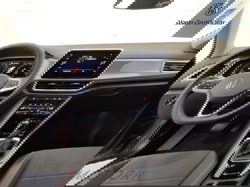 Volkswagen T-Roc usata a Varese (13)