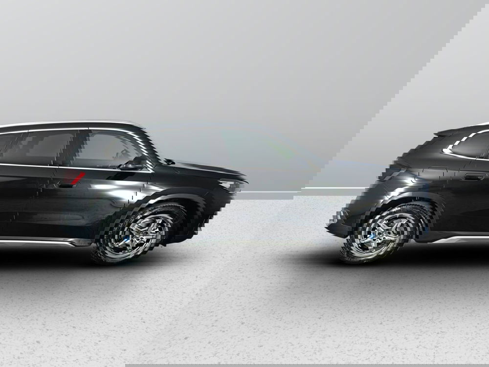 BMW iX1 usata a Ascoli Piceno (3)