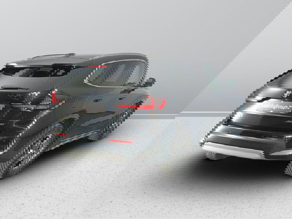 BMW iX1 usata a Ascoli Piceno (4)