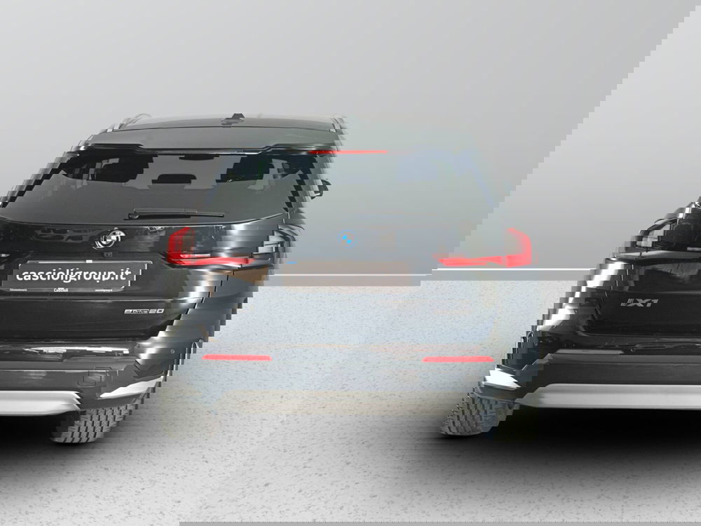 BMW iX1 usata a Ascoli Piceno (5)