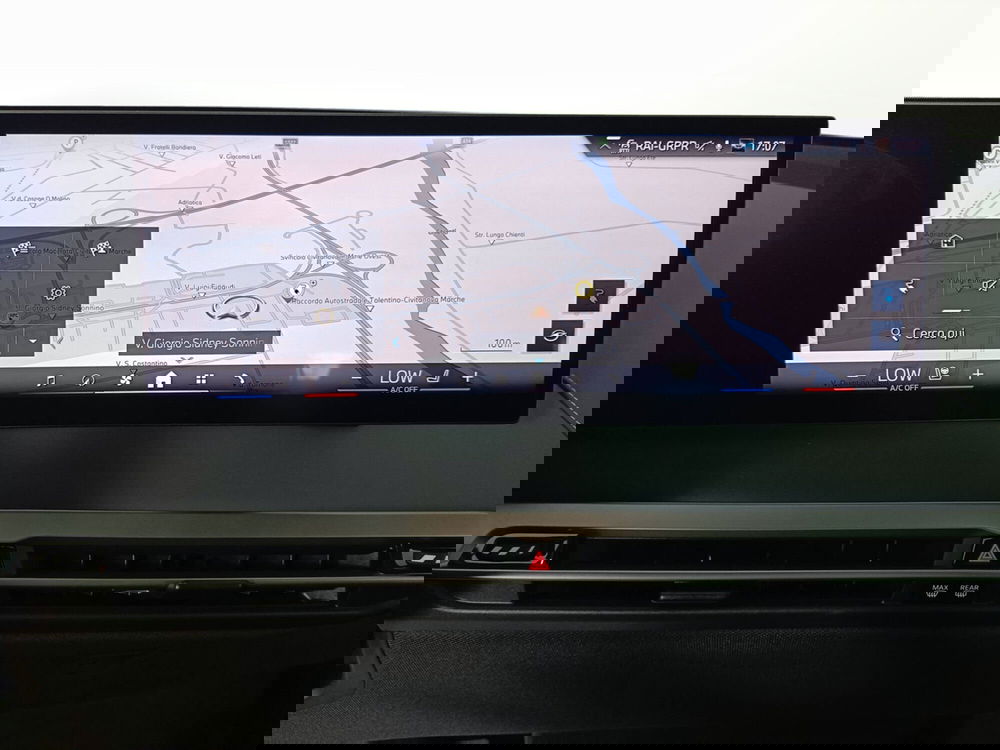 BMW iX usata a Ascoli Piceno (14)