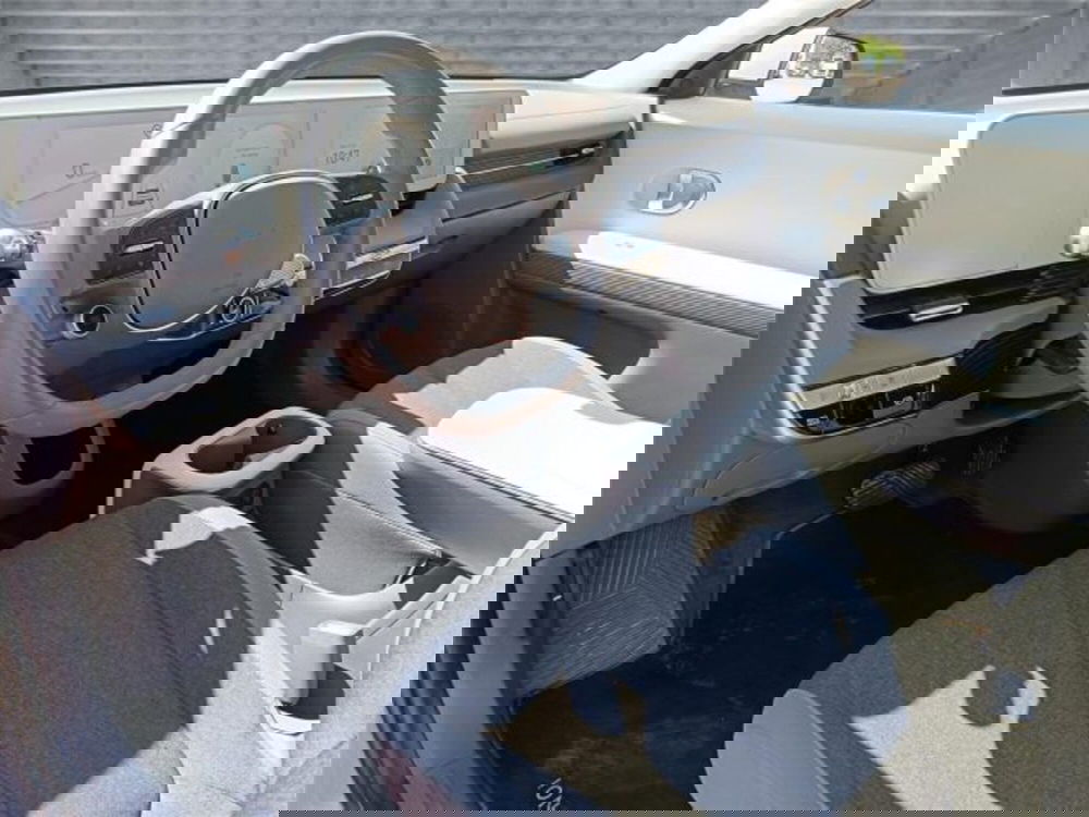 Hyundai Ioniq 5 usata a Bari (10)