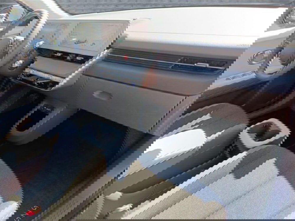 Hyundai Ioniq 5 usata a Bari (11)