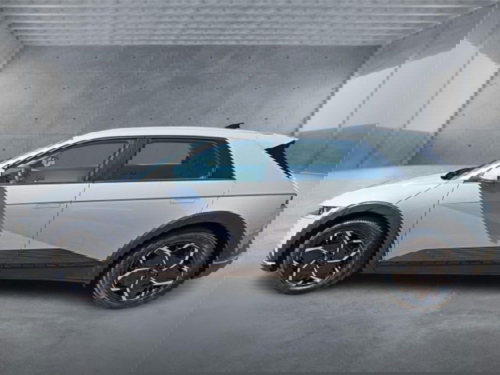 Hyundai Ioniq 5 usata a Bari (7)