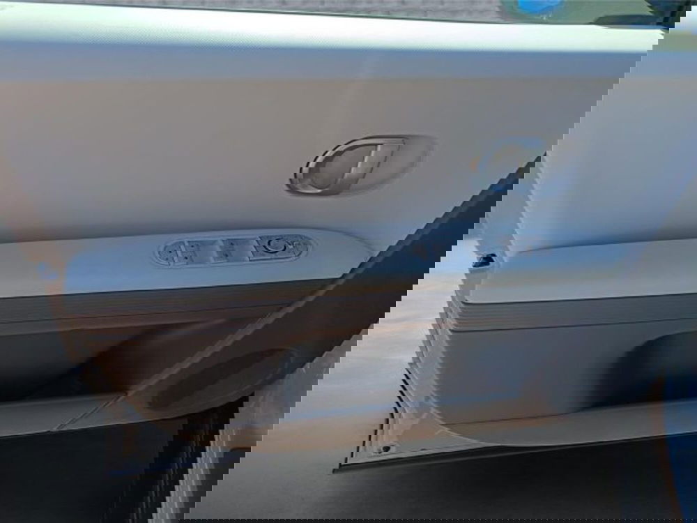 Hyundai Ioniq 5 usata a Bari (9)
