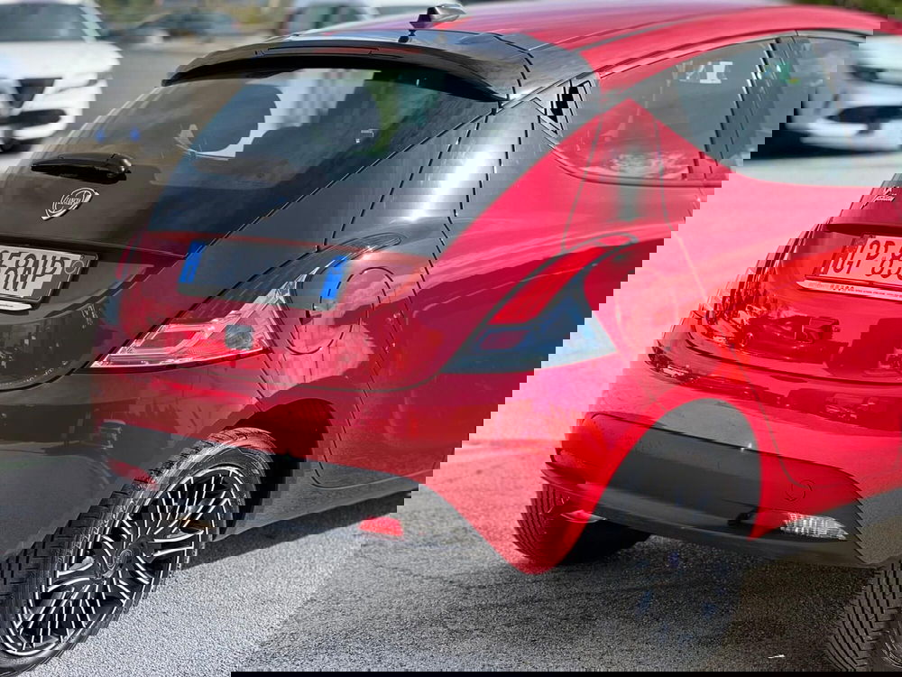 Lancia Ypsilon usata a Matera (10)