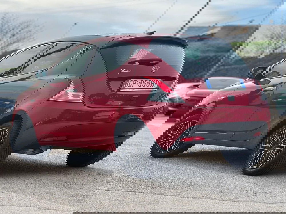 Lancia Ypsilon usata a Matera (8)