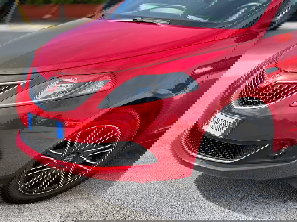 Lancia Ypsilon usata a Matera (9)