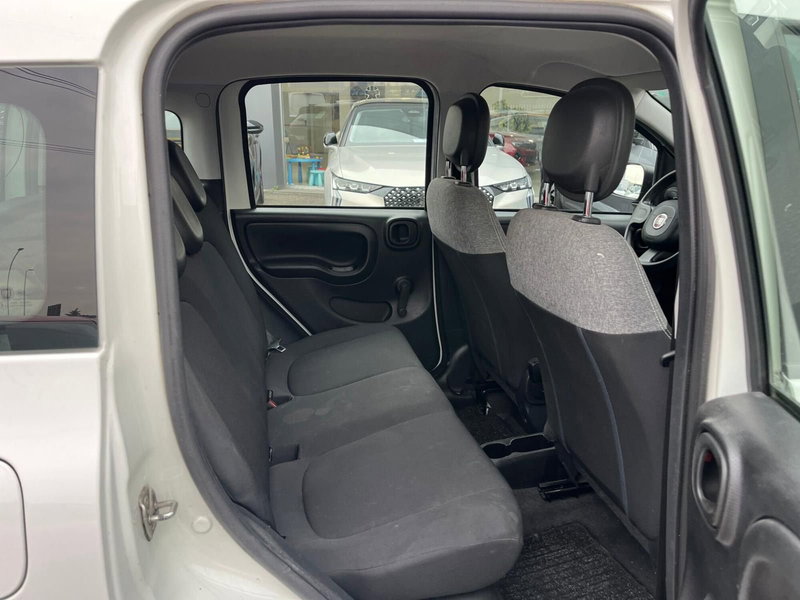 Fiat Panda Cross usata a Milano (13)
