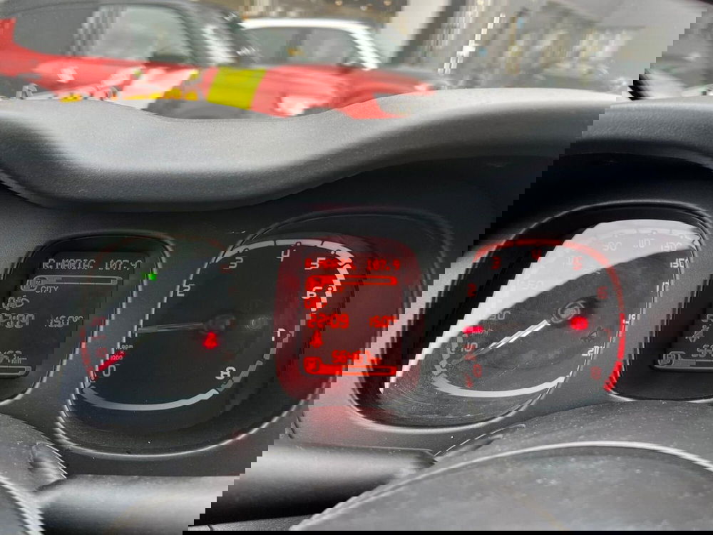 Fiat Panda Cross usata a Milano (19)