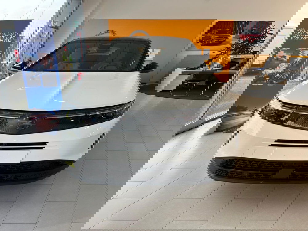 Opel Grandland nuova a Milano (2)