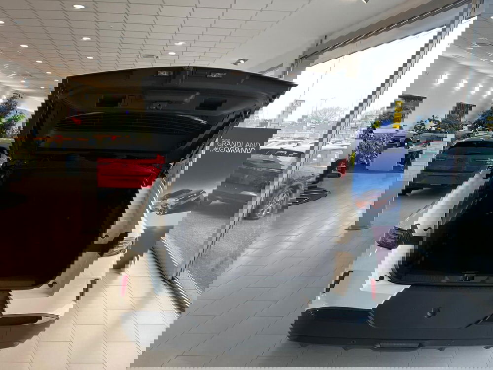 Opel Grandland nuova a Milano (8)