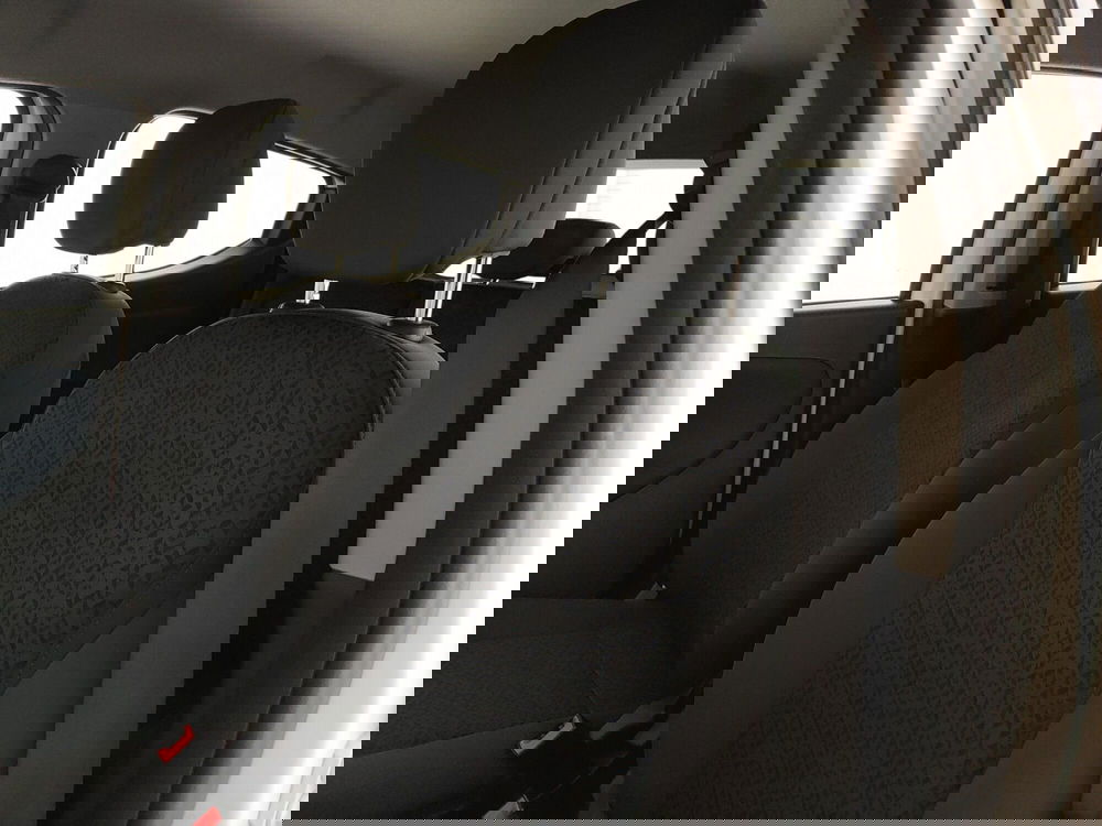 Lancia Ypsilon usata a Caserta (18)