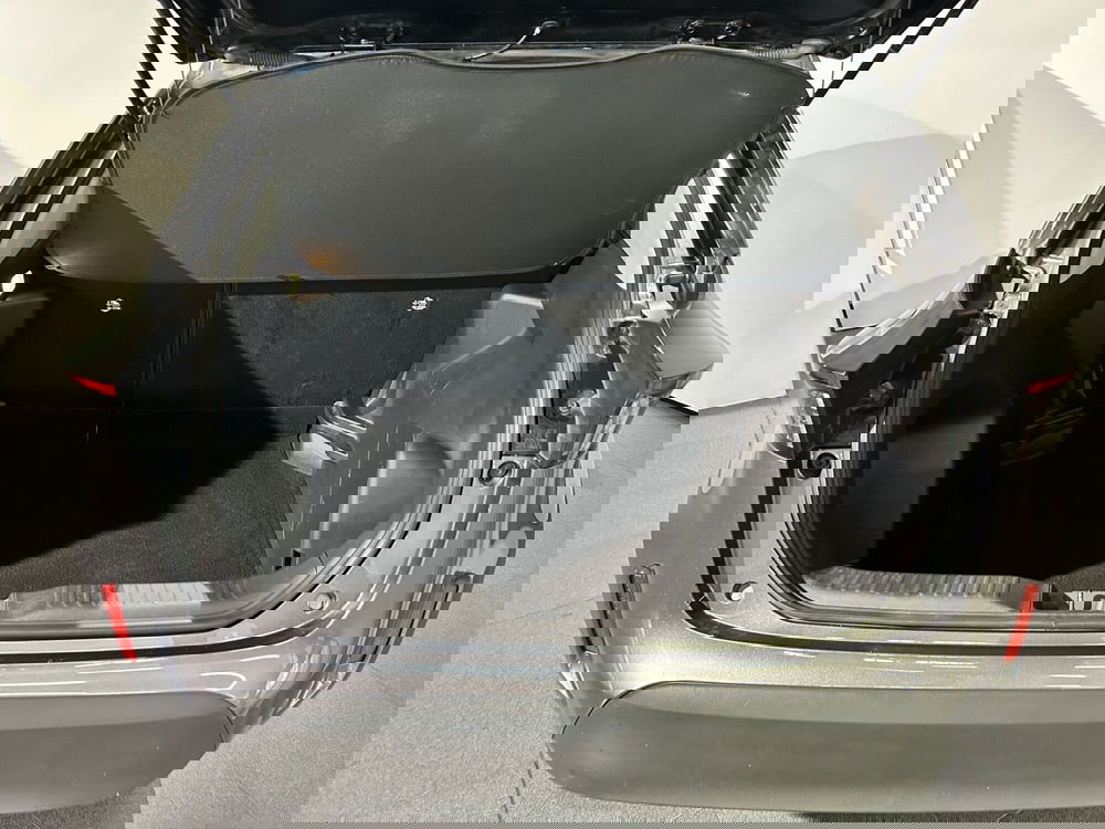 Toyota Yaris Cross usata a Milano (11)