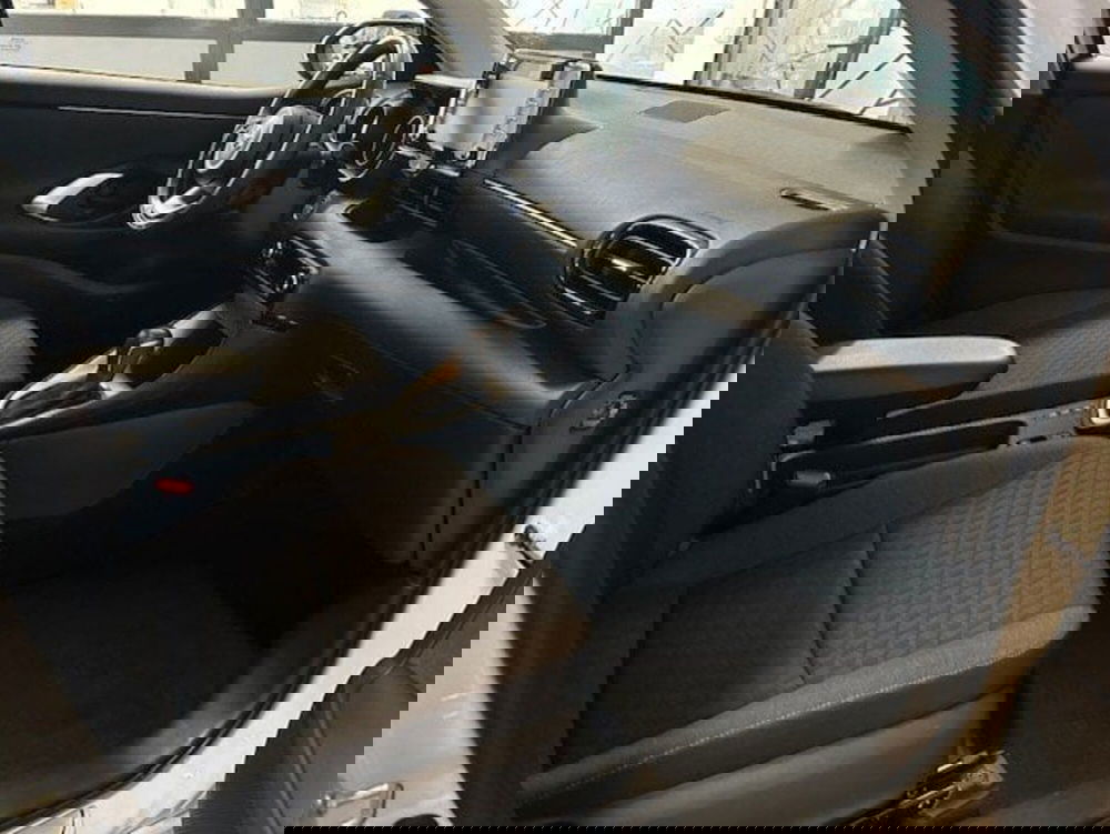 Toyota Yaris usata a Bergamo (6)