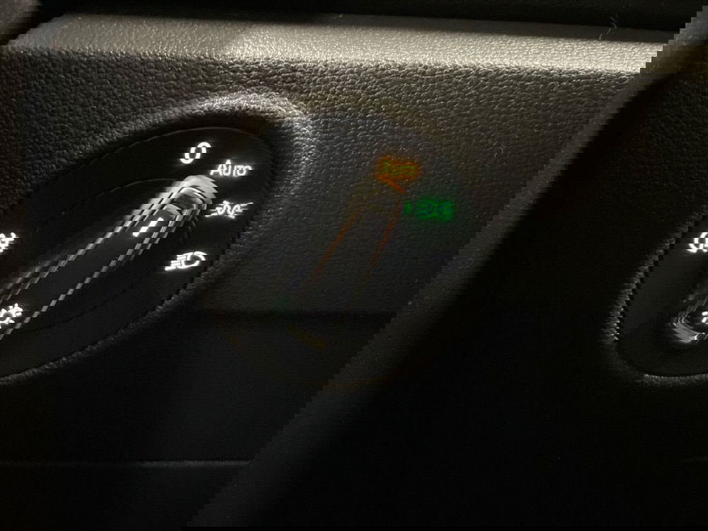 Volkswagen T-Roc usata a Prato (19)