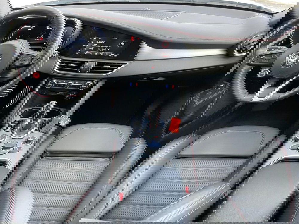 Alfa Romeo Giulia usata a Ancona (13)