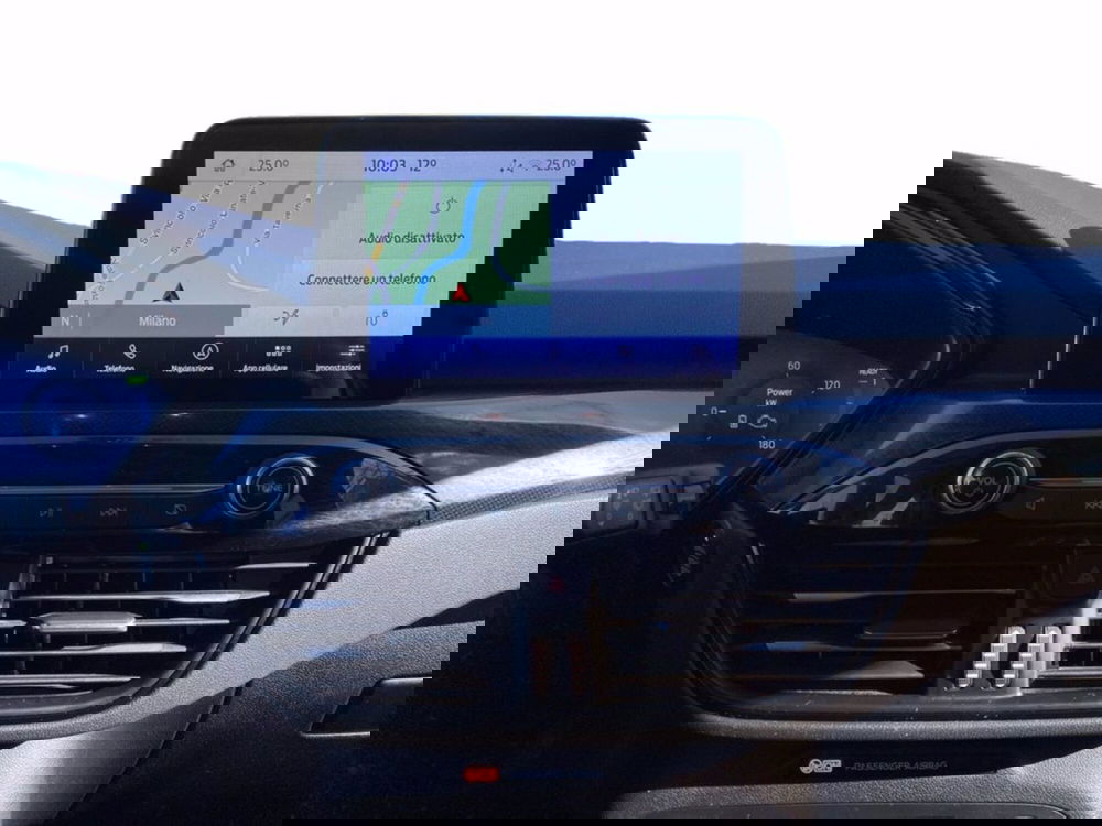 Ford Kuga usata a Milano (14)