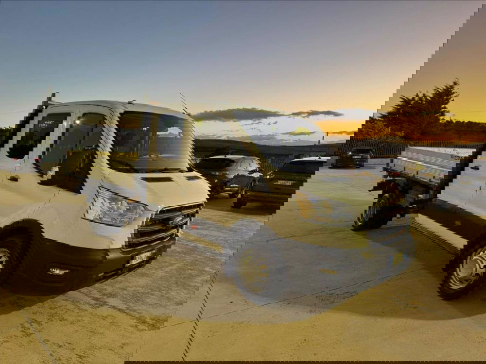 Ford Transit usata a Matera (3)